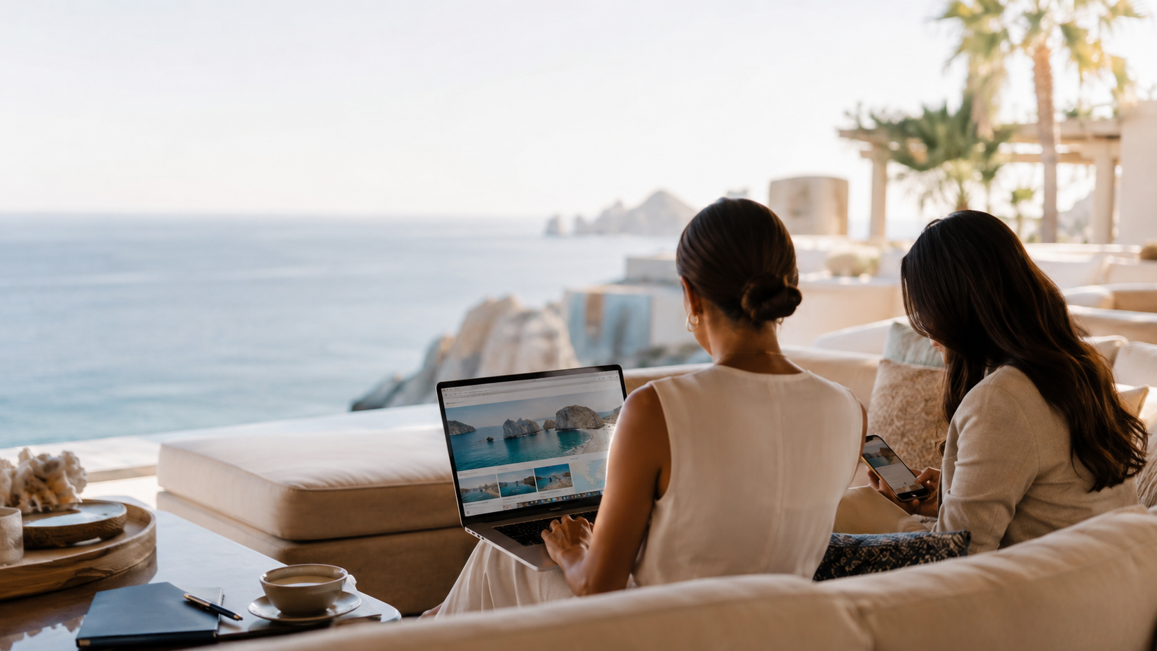 Travel advisors planning a luxury Cabo experience
